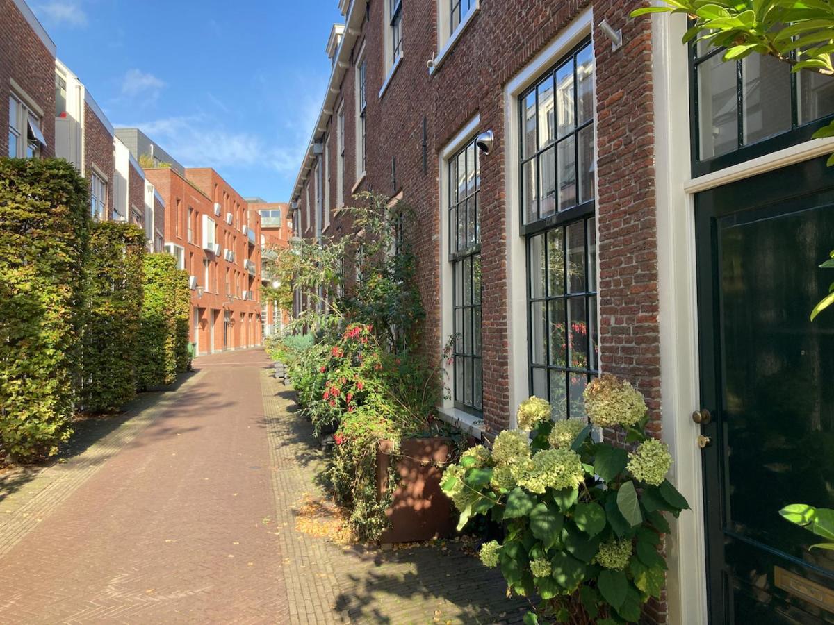 Guesthouseone Haarlem Exterior photo
