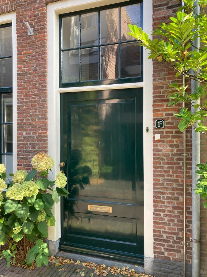 Guesthouseone Haarlem Exterior photo
